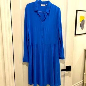 MINIMUM - Beautiful and versatil blue dress. Barely worn.